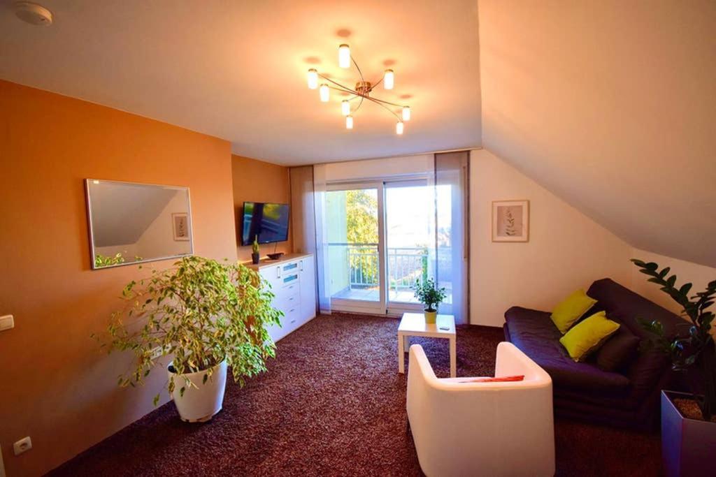 Ingrid Apartment *